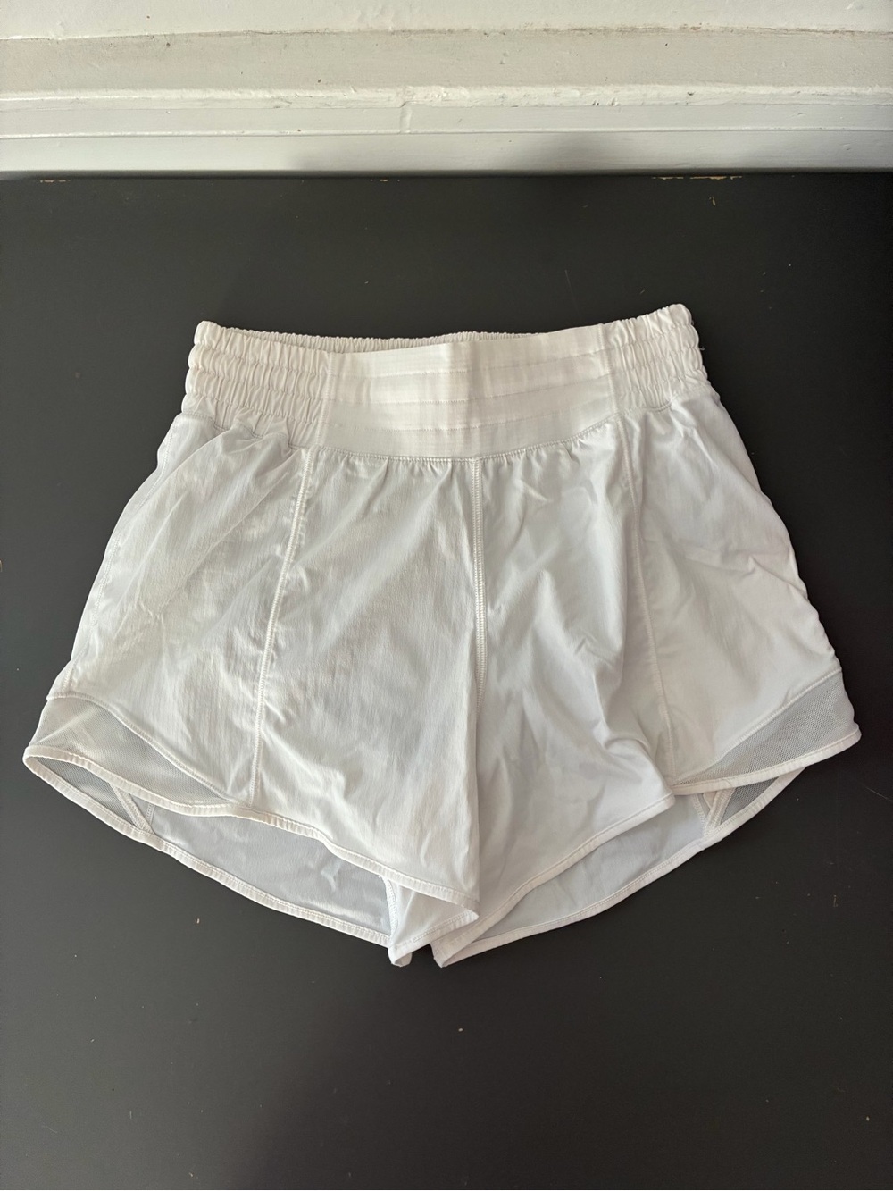 Lululemon Women’s White Athletic Shorts – Lightweight Running Shorts Size 4